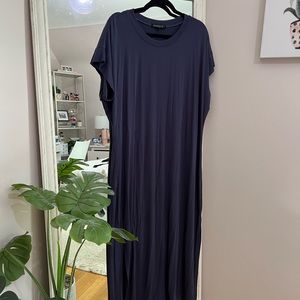 Maxi T-shirt dress